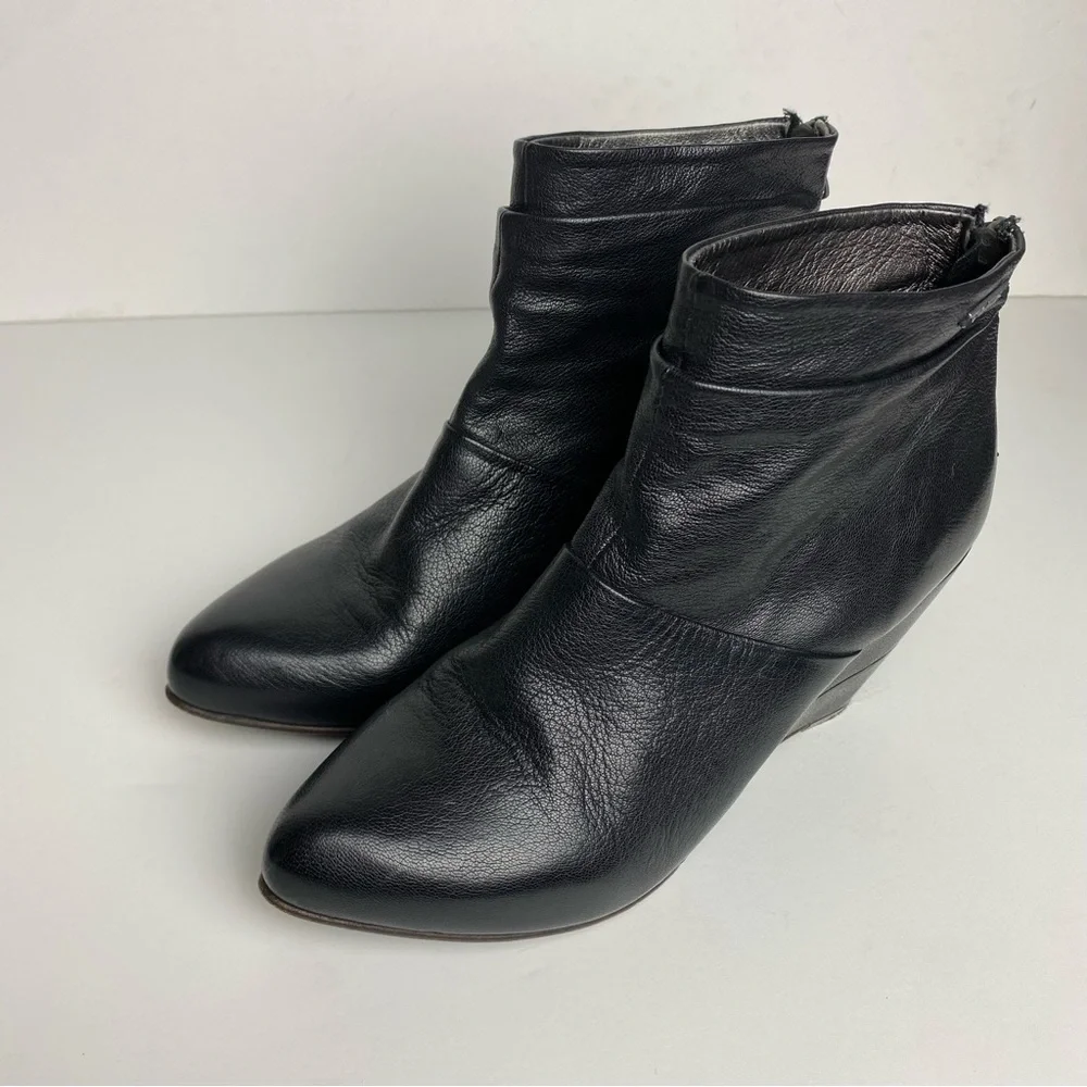 Diesel Black Leather Women's Wedge Booties Size 38/7.5 - Picture 2 of 10